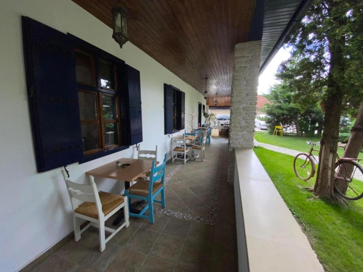 Hotel La Mosie Haţeg Exterior foto